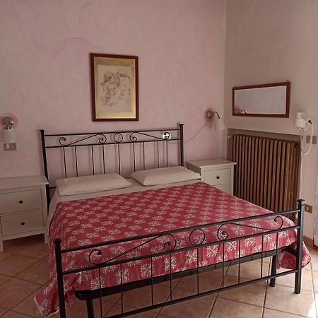 Agriturismo La Quiete Roncofreddo Kamer foto
